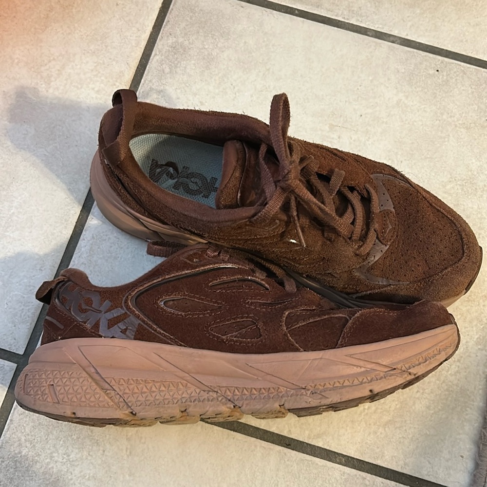 Hoka suede Clifton’s